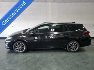 Toyota Auris Toyota Auris Touring Sports 1.8 Hybrid Executive / Navi / PDC - afbeelding nr 4