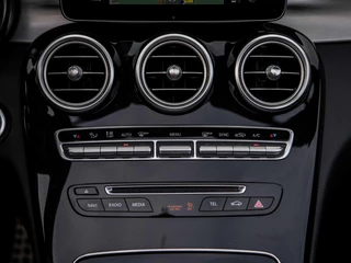 Mercedes-Benz C-Klasse Mercedes C-klasse Cabrio C43 AMG 367PK Speedshift 4MATIC Burmester Stoelkoeling Airscarf Sportuitlaat Memory - afbeelding nr 35