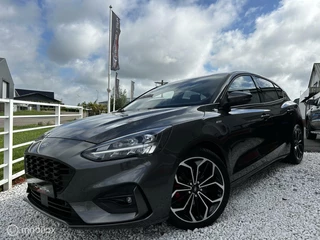 Ford Focus Ford Focus 1.0 EcoBoost ST Line Navi 18inch Led Winterpack NAP Dik! - afbeelding nr 24