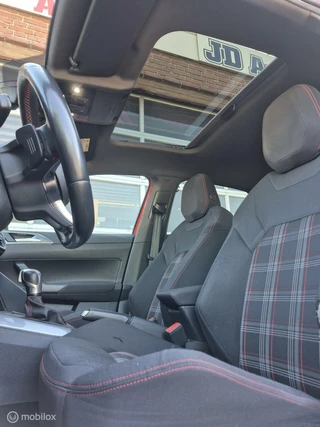 Volkswagen Polo Volkswagen Polo 2.0 TSI GTI CLIMA VIRTUAL DSG PANO BRESCIA - afbeelding nr 22