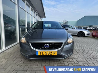 Volvo V40 Volvo V40 1.6 T2 Momentum|Trekhaak|Cruise control| Navi|PDC| - afbeelding nr 2