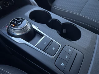 Ford Kuga Plug-in Hybrid | Navigatie | Stoelverwarming - afbeelding nr 34
