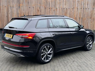 Škoda Kodiaq Skoda Kodiaq 1.5 TSI Sportline Automaat | Panoramadak | LED | Groot navigatiescherm | 20 inch lichtmetalen velgen | Stoelverwarming voor en achter | Trekhaak uitklapbaar | Adaptieve cruise control | Parkeersensoren voor en achter - afbeelding nr 2