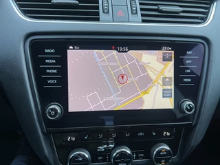 Škoda Octavia Škoda Octavia Combi 2.0 TSI RS 230 AUTOMAAT! PANODAK! ADAPTIVE CRUISE! AFN TREKHAAK! - afbeelding nr 15