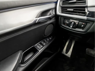BMW X5 313Pk Automaat (PANORAMADAK, M PAKKET, GROOT NAVI, SFEERVERLICHTING, MEMORY SEATS, HARMAN/KARDON, LEDEREN SPORTSTOELEN, STUUR/STOELVERWARMING, CAMERA, FLIPPERS, NIEUWE APK, NIEUWSTAAT) - afbeelding nr 26