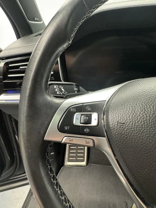 Volkswagen Touareg Volkswagen Touareg 3.0 TSi DSG R-Line 4Motion Navigatie-Pano-Elektr.Trekhaak-Achterasbesturing-Adapt.Cr.Contr-Carplay-Clima-Camera-Stoel/Stuurverwarming-Luchtvering-Headup - afbeelding nr 38