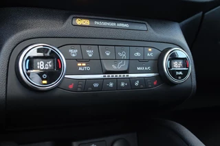 Ford Focus Ford Focus Wagon 2.3 EcoBoost ST-3 | Panoramadak |  Adaptive cruise control | Winter Pack | Camera | Trekhaak | Elektrische achterklep - afbeelding nr 33