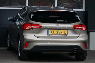 Ford Focus Ford Focus 1.0 EcoBoost Titanium Business, NL, veel opties - afbeelding nr 29