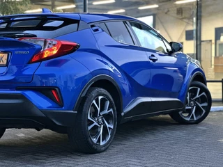 Toyota C-HR Toyota C-HR 1.8 Hybrid Dynamic Clima Cruise 18