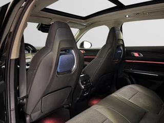 Lynk & Co 01 Lynk & Co RS Shadow Edition 01 1.5 262PK Trekhaak Pano 360°Navi Adapt cruise 262PK Elekr. Achterklep - afbeelding nr 8