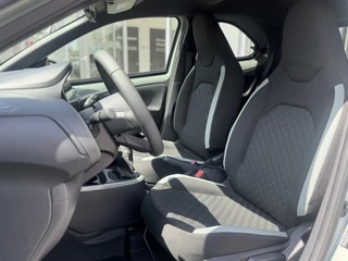 Toyota Aygo Toyota Aygo X 1.0 VVT-i MT Pulse Apple/Android, Cruise, 17inch velgen, Voorstoelen verwarmd , All-in Rijklaarprijs - afbeelding nr 15