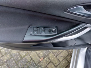Opel Astra Opel Astra Sports Tourer 1.0 Online Edition Staat in De Krim Staat in de Krim - afbeelding nr 5