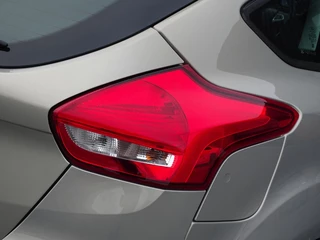 Ford Focus Ford Focus 1.0 EcoBoost 100PK Trend Edition / 2015 *NAP* - afbeelding nr 32