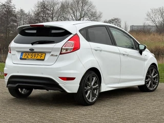 Ford Fiesta Ford Fiesta 1.0 EcoBoost ST Line - Frozen White - Lekker Sportief - afbeelding nr 4