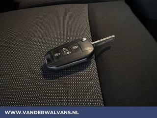 Opel Vivaro Opel Vivaro 2.0 CDTI 145pk L3H1 Euro6 Airco | Camera | Navigatie | Apple Carplay | Android Auto | 2500kg Trekhaak Cruisecontrol, Parkeersensoren, Bijrijdersbank - afbeelding nr 18