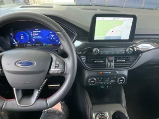 Ford Kuga Ford Kuga 2.5 PHEV ST-Line X | Panoramadak | Trekhaak afneembaar | 19 inch + rode remklauwen | Winter Pack | Adaptive cruise control | Camera | Dodehoeksensoren  | Head up Display | Adaptive LED - afbeelding nr 6