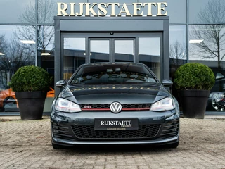 Volkswagen Golf Volkswagen Golf 2.0 TSI GTI Performance|PANO|CAMERA|18'' - afbeelding nr 2