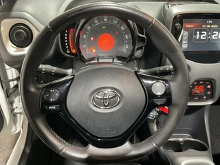Toyota Aygo Toyota Aygo 1.0 VVT-i x-joy cabrio | CLIMA | APPLE CARPLAY | - afbeelding nr 9