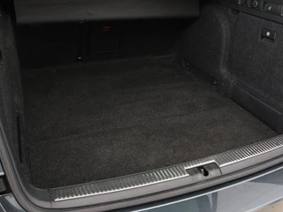 Škoda Superb Skoda Superb 1.4 TSI Ambition | Panoramadak | Stoelverwarming | Trekhaak | Carplay | Memory | Navigatie | Climate control - afbeelding nr 14