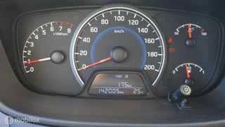 Hyundai i10 Hyundai i10 1.0i i-Motion Go! Navi | Climate Control | Cruise Control | Dealeronderhouden - afbeelding nr 19