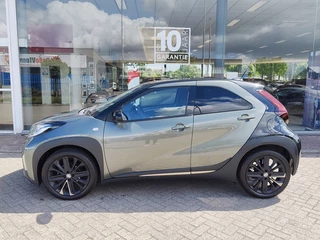 Toyota Aygo Toyota Aygo X 1.0 VVT-i MT Premium | Navi | Sensoren | Stoelverwarming | Andro - afbeelding nr 3