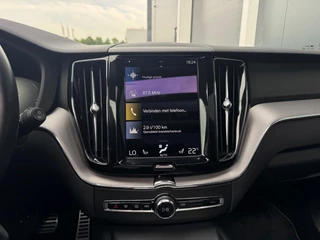 Volvo XC60 Volvo XC60 2.0 T6 AWD R-Design M22 FULL PANO NAVI CLIMATE PDC SPORTVELGEN - afbeelding nr 13