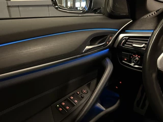 BMW 5 Serie BLUESTONE-METALLIC/PANO/H&K/HEAD-UP/LASER/KEYLESS/DISPLAY-KEY/CARPLAY/STANDKACHEL/SHADOW-LINE/PRIVACY/NET OH BEURT GEHAD BIJ BMW DEALER - afbeelding nr 35