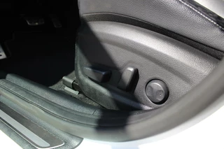 Kia Ceed Kia Ceed 1.4 T-GDi GT-PlusLine // NL auto - NAP - KIA Garantie 07-2026 - Panoramadak - JBL - Camera - Stoelverwarming - Stuurwielverwarming - afbeelding nr 28