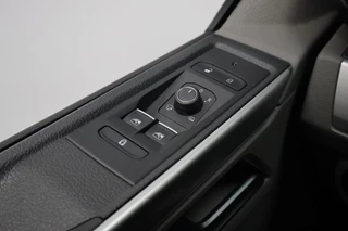 Volkswagen Transporter Volkswagen Transporter 2.0 TDI L2H1 Bulli 204PK Automaat | 15dkm NAP | Carplay - afbeelding nr 11