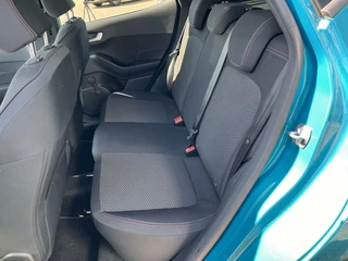 Ford Fiesta Ford Fiesta 1.0 EcoBoost ST-Line 100PK Navi Climate Voorruit Verwarming Parkeersensoren Achter Blind-Spot Carplay Privacy Glass 17'' Inch Velgen *Sportief* - afbeelding nr 13
