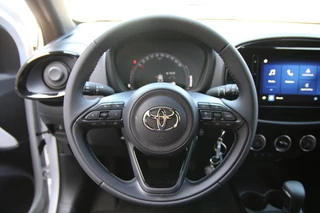 Toyota Aygo Toyota Aygo X Aygo X 1.0 VVT-i Black & White | Apple carplay | Camera achter | - afbeelding nr 16