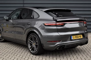 Porsche Cayenne | Panoramadak | Sport Chrono | Achterasbesturing | 21'' Velgen | Leder Dashbord | Orig. NL | - afbeelding nr 32