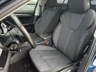 Škoda Octavia Škoda Octavia Combi 1.5 e-TSI Business Edition Trekhaak | Virtual Cockpit | LED | Navi | Carplay - afbeelding nr 4