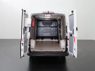 Volkswagen Crafter Volkswagen Crafter 2.0TDI 177PK DSG Automaat L3H2 | Navigatie | Camera | Airco | Cruise - afbeelding nr 4
