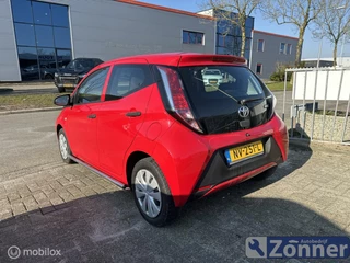 Toyota Aygo Toyota Aygo 1.0 VVT-i x - afbeelding nr 4