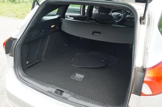 Ford Focus Ford Focus Wagon 1.0 125PK ST Line Business | Moondust Silver | Winterpack/AppleCarplay/Camera/LaneAssist - Keurige reisgenoot! - afbeelding nr 36