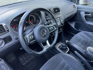 Volkswagen Polo Volkswagen Polo 1.2 TSI R-LINE NAVI CARPLAY 110PK - afbeelding nr 2