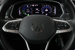 Volkswagen Tiguan Volkswagen Tiguan 1.4 TSI eHybrid Life | Stoel & stuurverwarming |  Carplay | Adaptive cruise | Full LED | Navigatie | Parkeerhulp | Active Info Display - afbeelding nr 8