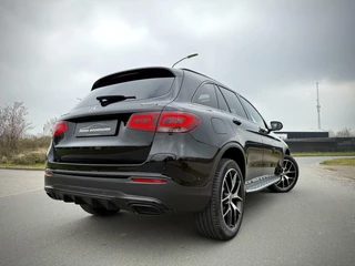 Mercedes-Benz GLC Mercedes GLC-klasse 300e 4MATIC AMG Panoramadak|Camera 360°|Sfeerverlichting|Night pakket|AppleCarplay - afbeelding nr 10