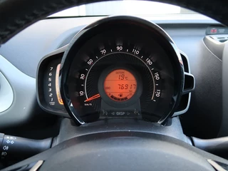 Toyota Aygo Toyota Aygo 1.0 VVT-i x-play - afbeelding nr 17