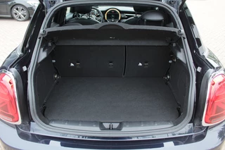 MINI Cooper MINI Cooper Mini 1.5 60 Years Edition / Panoramadak / Head-up / Leder / Harman Kardon / 17'' / Navigatie / DAB / Cruise Control - afbeelding nr 16