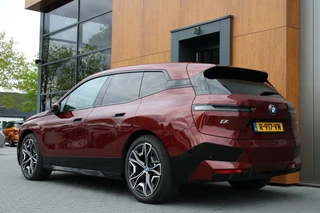 BMW iX BMW iX xDrive40 77kWh Sport pakket | Pano | Trekhaak | Massage - afbeelding nr 8