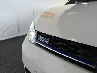 Volkswagen Golf Volkswagen Golf 1.4 TSI PHEV GTE / Dealer Onderhouden / Stoelverwarming / LED Koplampen - afbeelding nr 18