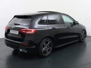 Mercedes-Benz B-Klasse Mercedes-Benz B-Klasse 180 AMG // Panoramadak // Camera // Augemented Reality // Carplay // Elek. Achterklep // Night Pakket // Cruise Control - afbeelding nr 38