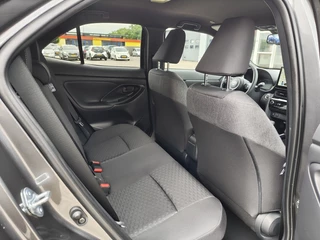 Toyota Yaris Cross Toyota Yaris Cross 1.5 Hybrid 130 Dynamic | Comfort Pack | Sensoren v/a | Stoelverw - afbeelding nr 31