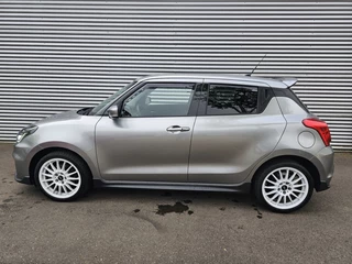 Suzuki Swift Suzuki Swift 1.4 Sport - afbeelding nr 2