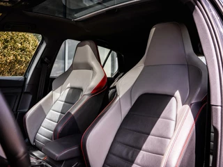 Volkswagen Golf Volkswagen Golf 2.0 TSI GTI CLUBSPORT|PANO|NÜRBURG|HEAD-UP - afbeelding nr 12