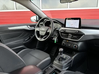 Ford Focus TREKHAAK / CARPLAY / NAVI / CLIMA / PDC / BLUETOOTH / CRUISE / NL-AUTO - afbeelding nr 3