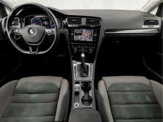 Volkswagen Golf 150Pk Automaat (DIGITAL COCKPIT, APPLE CARPLAY, GROOT NAVI, ALCANTARA, STOELVERWARMING, MASSAGE, CAMERA, GETINT GLAS, KEYLESS, ADAPTIVE CRUISE, NIEUWE APK - afbeelding nr 6