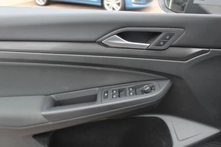 Volkswagen Golf Volkswagen Golf 2.0 TSI GTI Clubsport / Panoramadak / Camera / Head-up / 19'' / IQ Lights / Keyless / Dodehoek / DAB / Stoelverwarming / ACC - afbeelding nr 36
